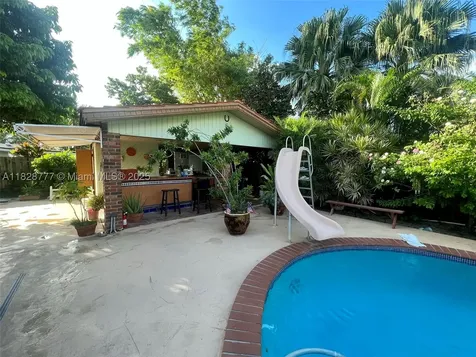 9601 SW 66th Street Miami FL 33173