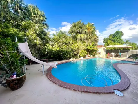 9601 SW 66th Street Miami FL 33173