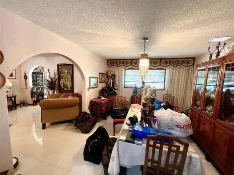 9601 SW 66th Street Miami FL 33173