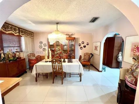 9601 SW 66th Street Miami FL 33173