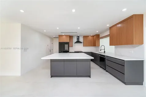 7101 E Troon Circle Miami Lakes FL 33014