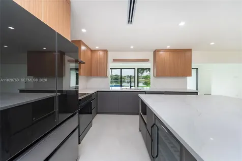 7101 E Troon Circle Miami Lakes FL 33014