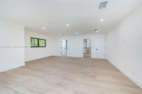 7101 E Troon Circle Miami Lakes FL 33014