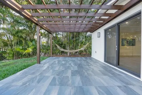 7101 E Troon Circle Miami Lakes FL 33014