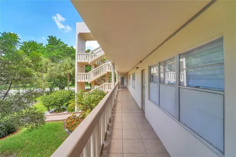 2905 Victoria Place Coconut Creek FL 33066