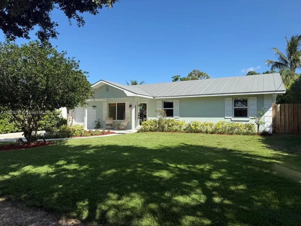 8994 SE Colony Street Hobe Sound FL 33455