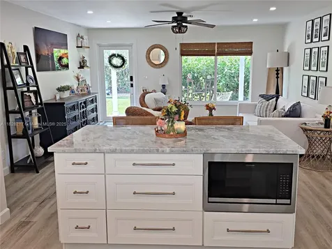 8994 SE Colony Street Hobe Sound FL 33455