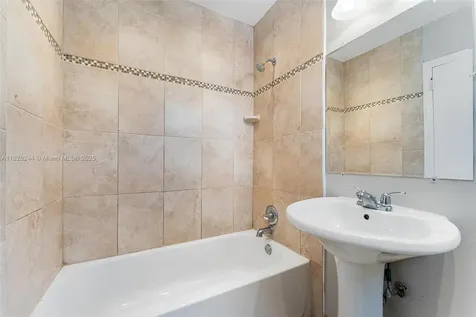 811 Evergreen Drive Lake Park FL 33403