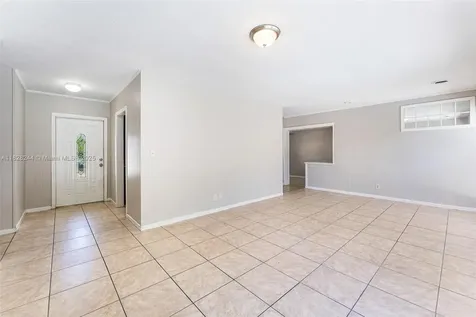 811 Evergreen Drive Lake Park FL 33403