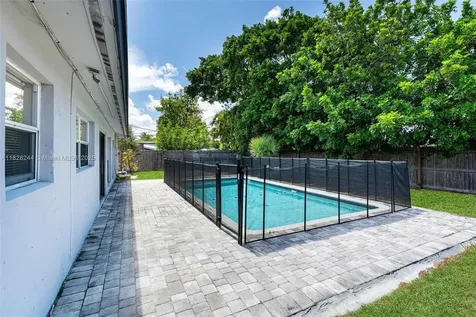 811 Evergreen Drive Lake Park FL 33403