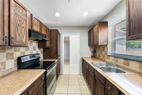 811 Evergreen Drive Lake Park FL 33403