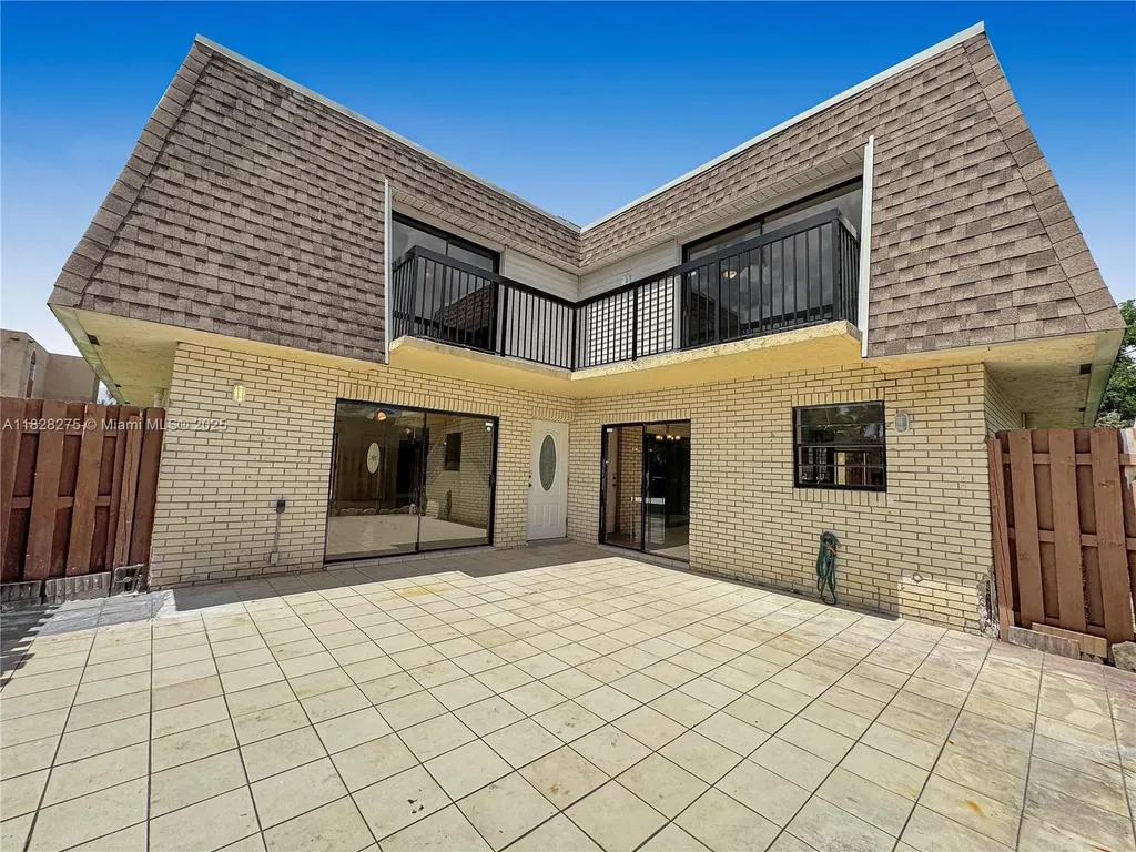 8103 SW 24th Street North Lauderdale FL 33068
