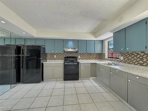 8103 SW 24th Street North Lauderdale FL 33068