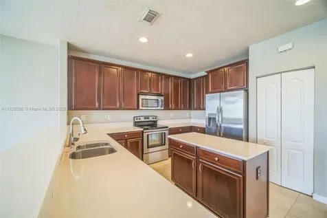 13913 SW 278th Street Homestead FL 33032