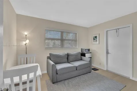 2108 NE 24th Street Wilton Manors FL 33305