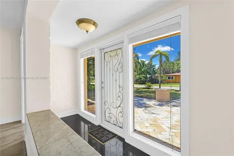 971 NE 153rd Street Miami FL 33162