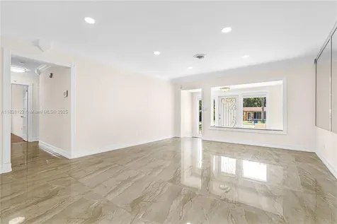 971 NE 153rd Street Miami FL 33162