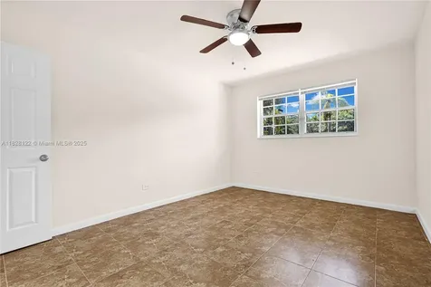 971 NE 153rd Street Miami FL 33162