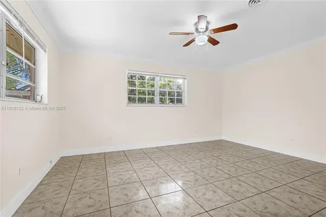971 NE 153rd Street Miami FL 33162