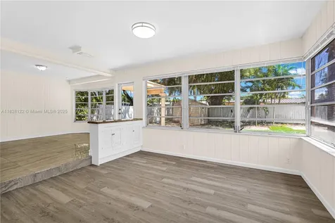 971 NE 153rd Street Miami FL 33162