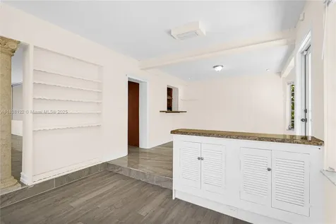 971 NE 153rd Street Miami FL 33162