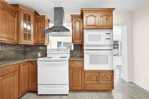 971 NE 153rd Street Miami FL 33162