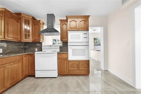 971 NE 153rd Street Miami FL 33162