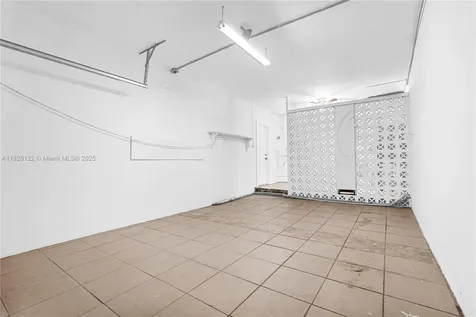 971 NE 153rd Street Miami FL 33162
