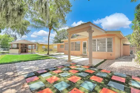 971 NE 153rd Street Miami FL 33162
