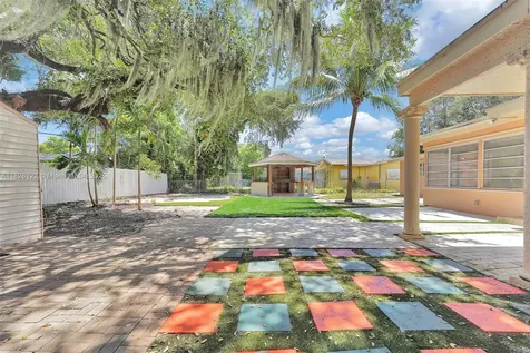 971 NE 153rd Street Miami FL 33162