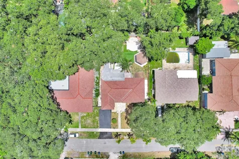 971 NE 153rd Street Miami FL 33162