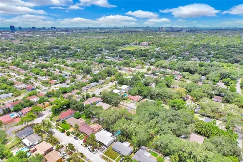 971 NE 153rd Street Miami FL 33162