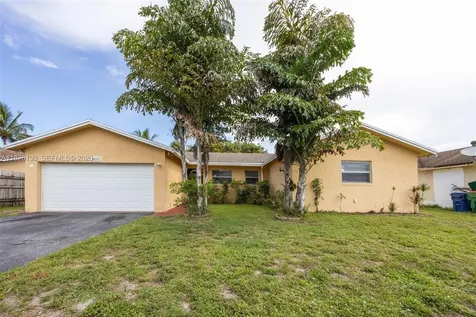 8051 NW 47th Court Lauderhill FL 33351