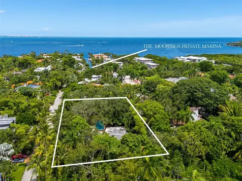 3540 N Moorings Way Miami FL 33133