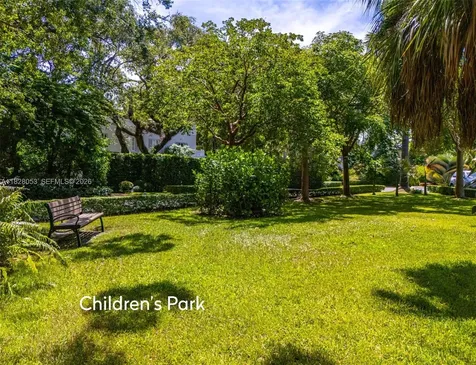 3540 N Moorings Way Miami FL 33133