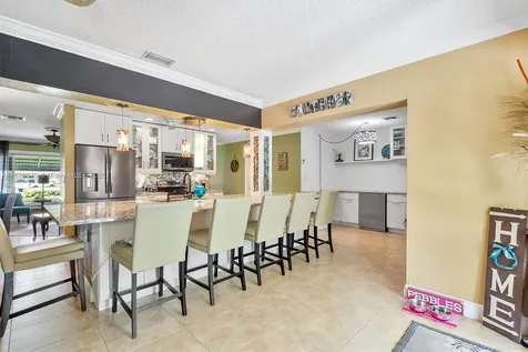 7306 NW 95th Way Tamarac FL 33321