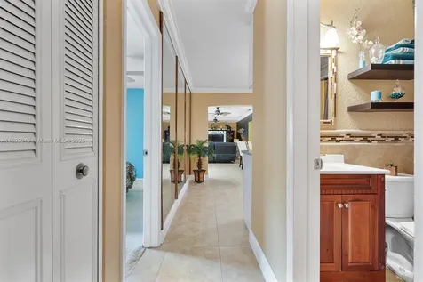 7306 NW 95th Way Tamarac FL 33321