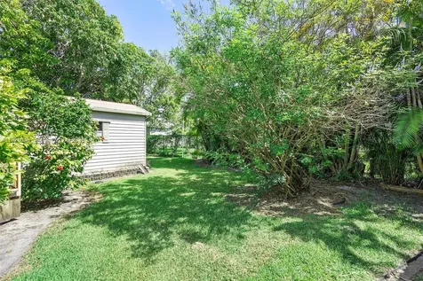 7306 NW 95th Way Tamarac FL 33321