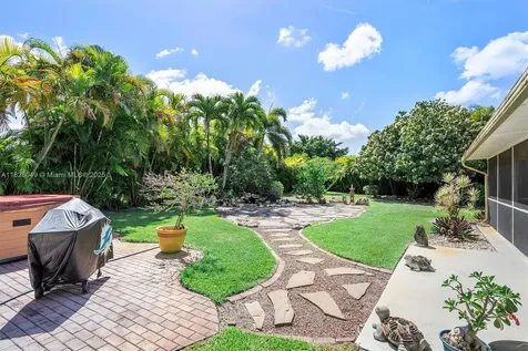 7306 NW 95th Way Tamarac FL 33321