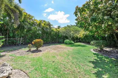 7306 NW 95th Way Tamarac FL 33321