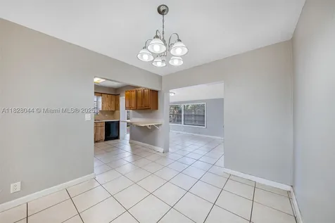 4130 NW 12th Avenue Oakland Park FL 33309