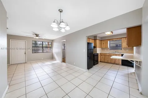 4130 NW 12th Avenue Oakland Park FL 33309