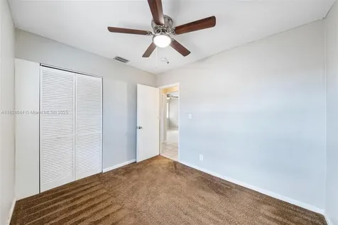 4130 NW 12th Avenue Oakland Park FL 33309