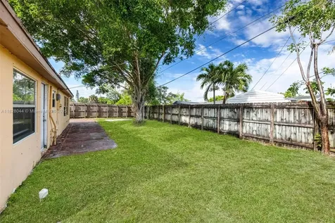 4130 NW 12th Avenue Oakland Park FL 33309