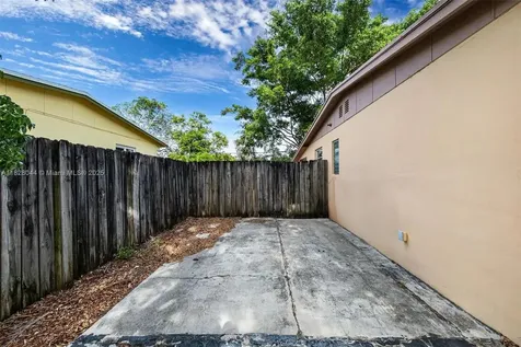 4130 NW 12th Avenue Oakland Park FL 33309