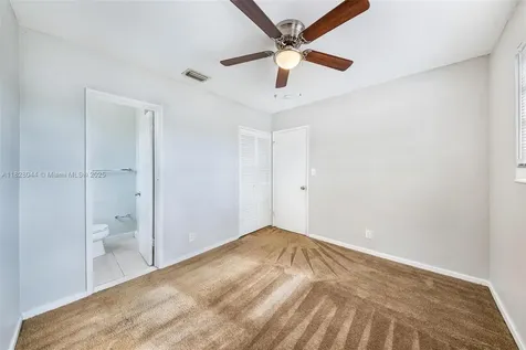 4130 NW 12th Avenue Oakland Park FL 33309