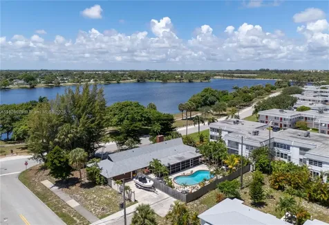 3410 Lake Osborne Drive Lake Worth FL 33461