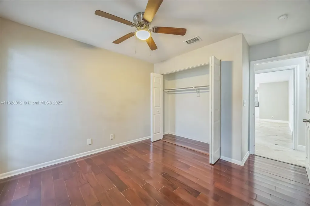 867 Ramblewood Drive Coral Springs FL 33071