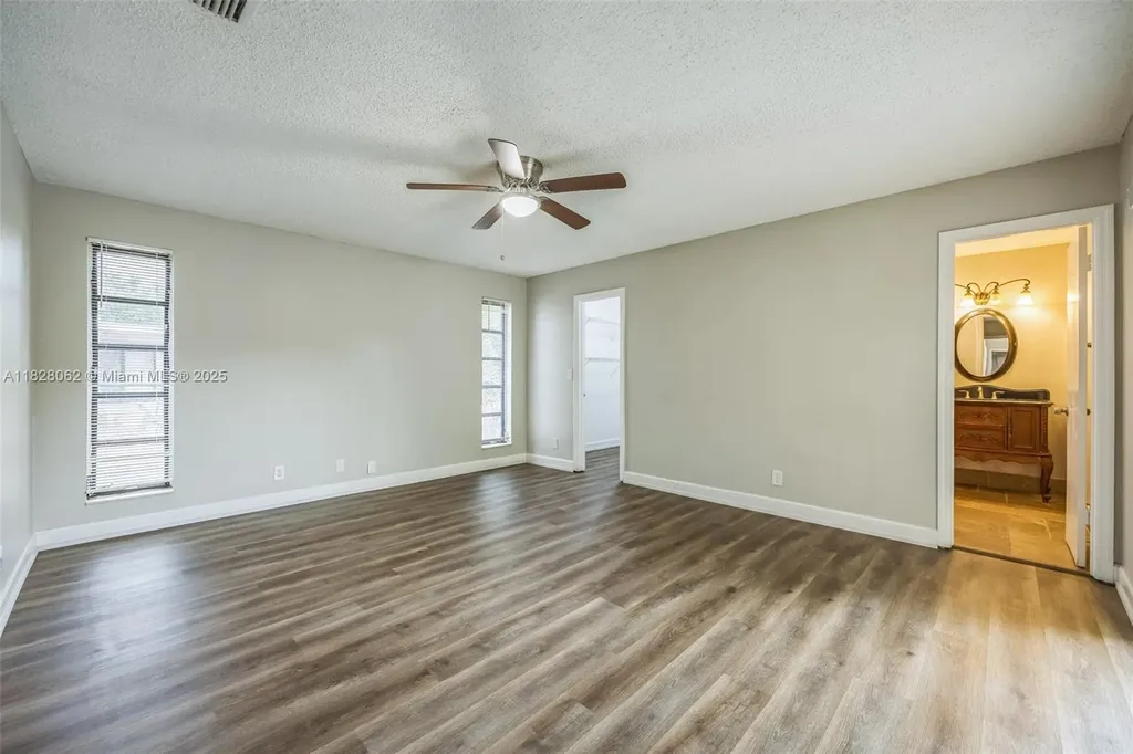 867 Ramblewood Drive Coral Springs FL 33071