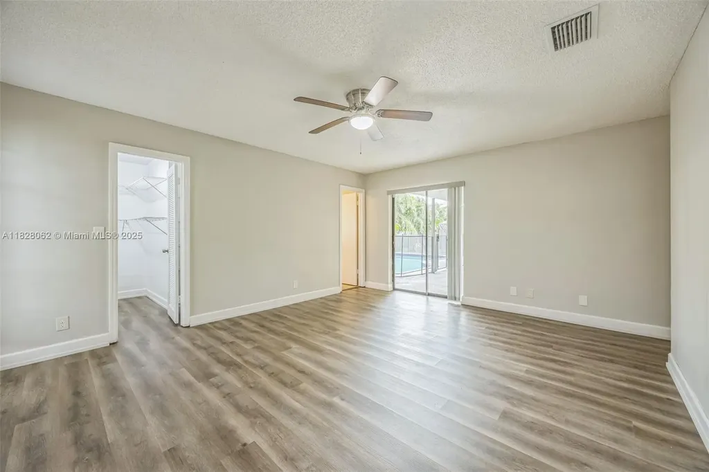 867 Ramblewood Drive Coral Springs FL 33071